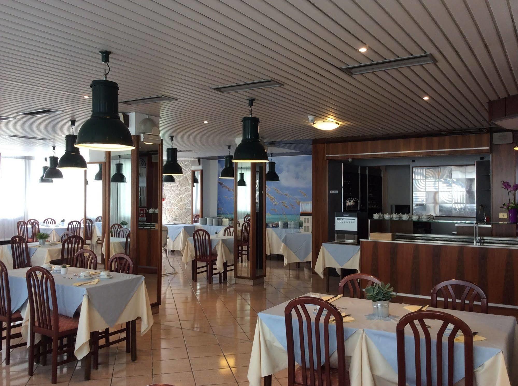 Hotel Merano Grado Kültér fotó